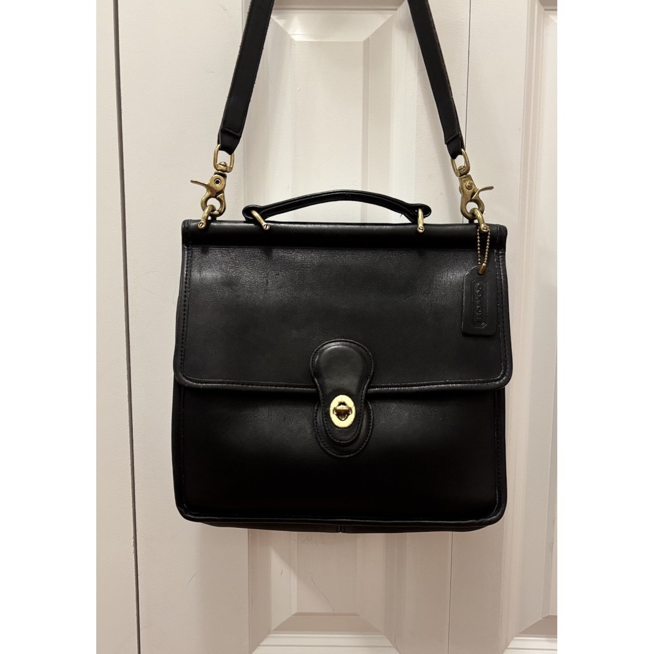 Vintage Coach 9927 Willis Purse Black Leather Turn Lock Top Handle Crossbody Bag